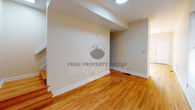 Photo - 1373 Indianola Ave