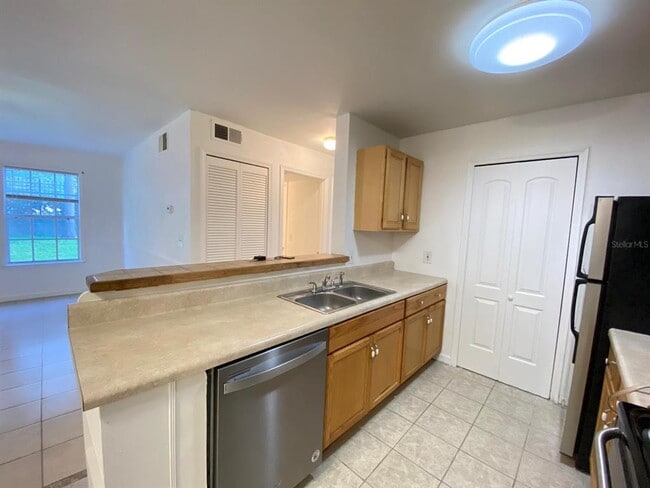 Photo - 6166 Westgate Dr Unit 103