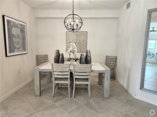 Building Photo - 5807 Double Eagle Cir Unit 4621 Rental