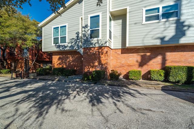 Photo - 6738 Eastridge Dr Unit 101
