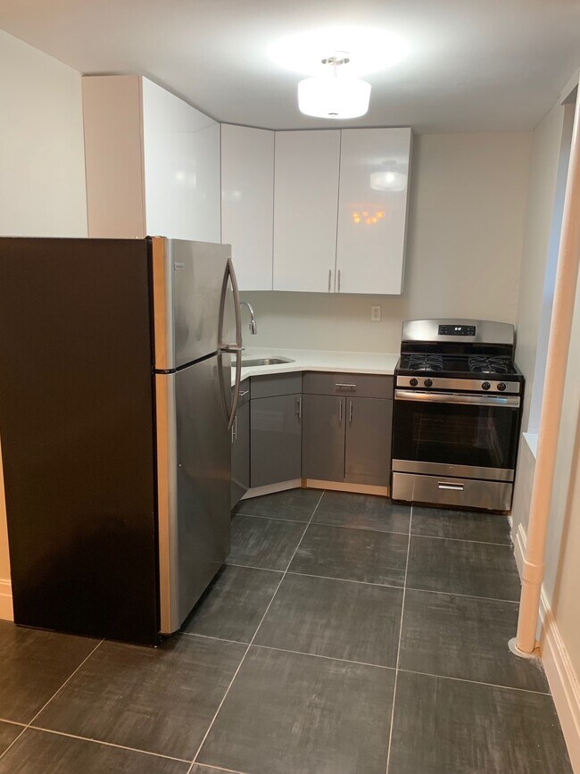 Photo - 585 21st E St Unit 1g