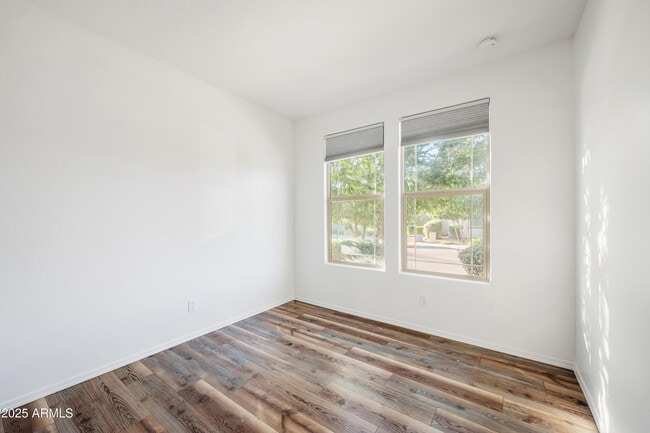 Photo - 2814 W Apollo Rd