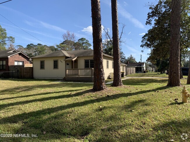 Building Photo - 4762 Merrimac Ave Rental