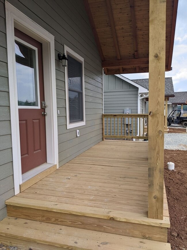 Photo - 162 Morgan Pl