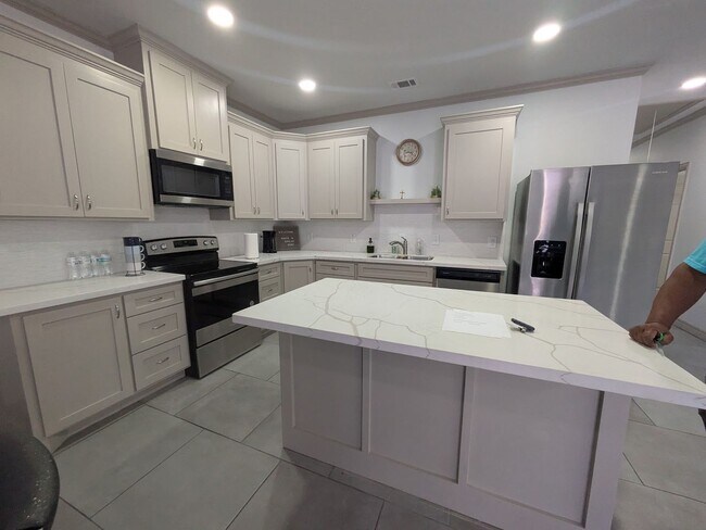 Photo - Corporate Lease- Fully Furnished; All Bill...