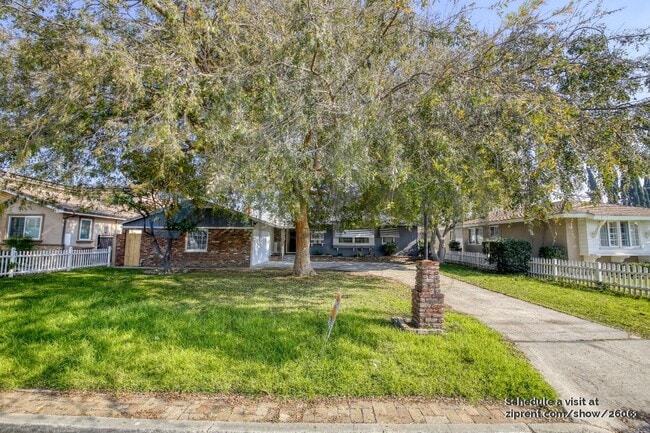 Building Photo - 12102 Brookhaven Park Rental