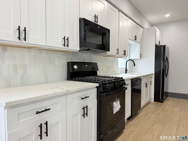 Photo - 134 Hubinger St Unit 2