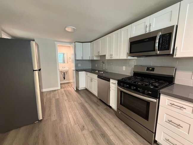 Photo - A606 Unit 1913-B