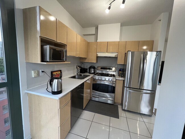 Photo - 1239 W Georgia St