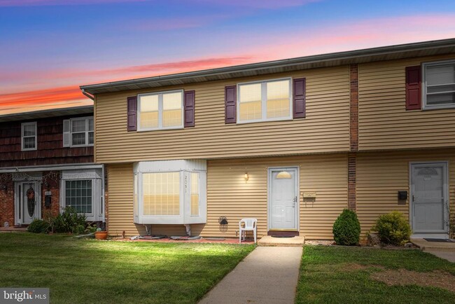 Photo - 2051 Beech Ln Townhome