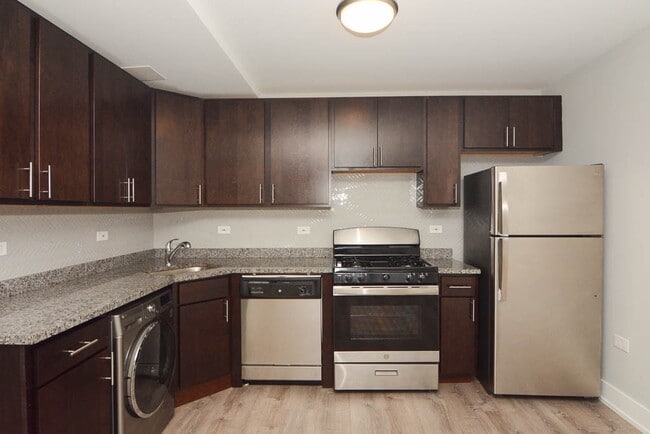 Photo - 3539 N Broadway Unit 6H