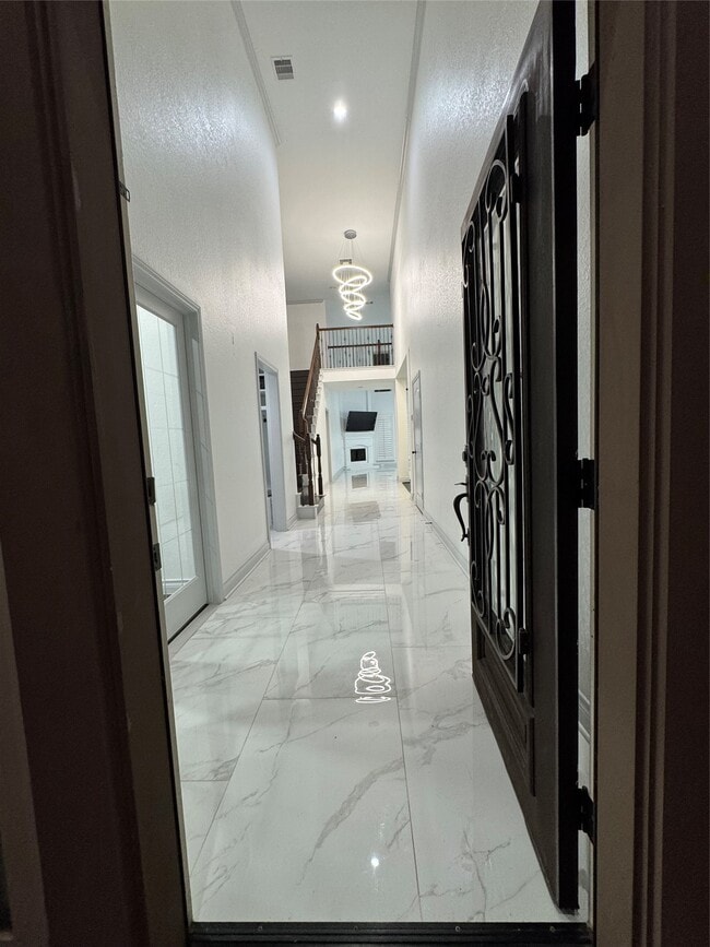 Photo - 5003 Raudabaugh Dr