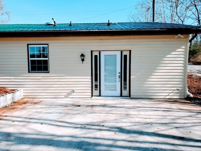 Photo - 3990 Seven Springs Rd