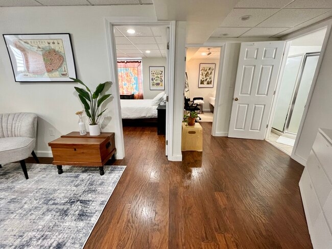 Building Photo - 17 Sunset St Unit 1T