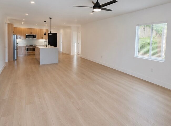 Photo - 11115 S Budlong Ave