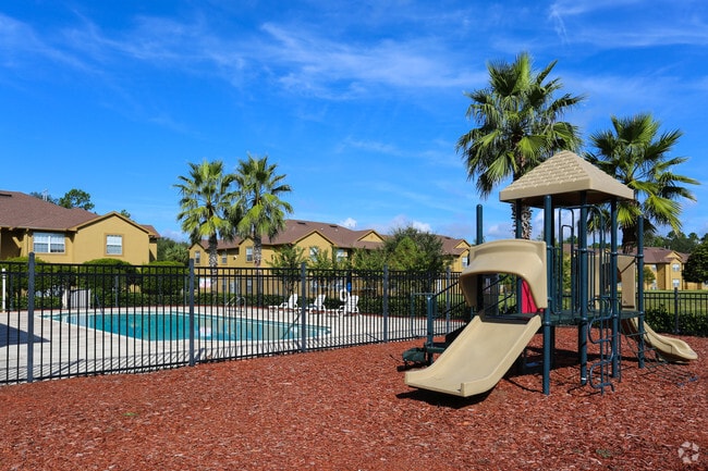 Photo - Woodland Point Apartments