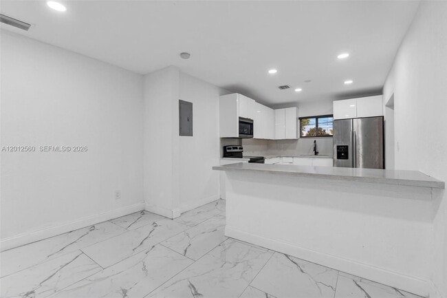 Photo - 4530 SW 25th St