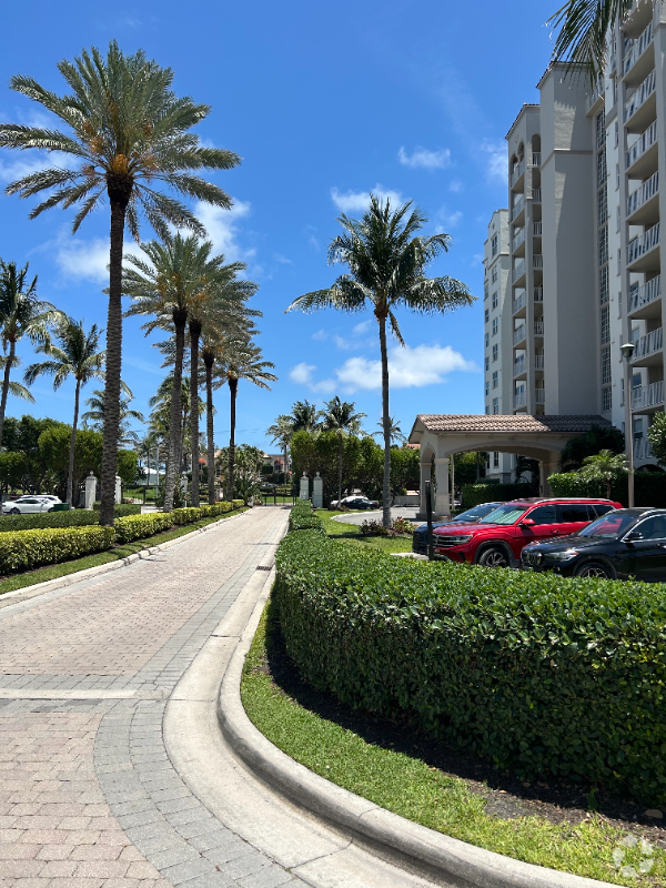 Building Photo - 3606 S Ocean Blvd Rental