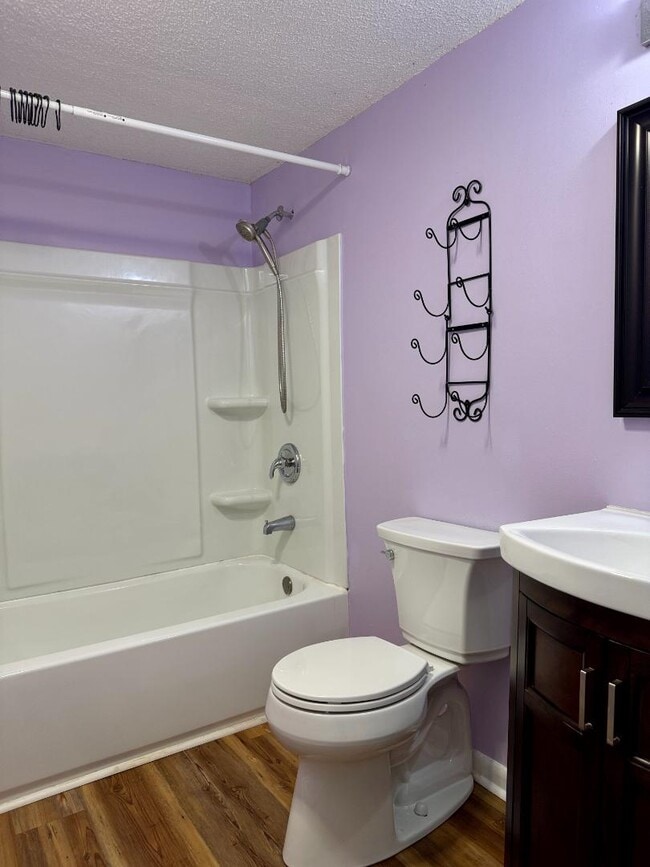 Photo - 2516 Hinson Rd