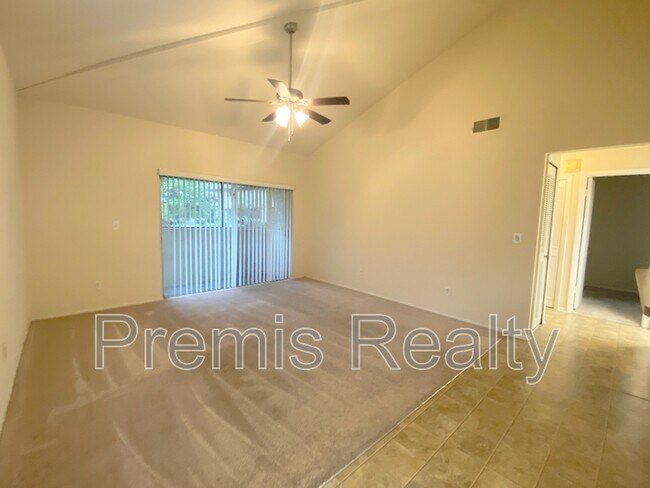 Photo - 2913 Lichen Ln