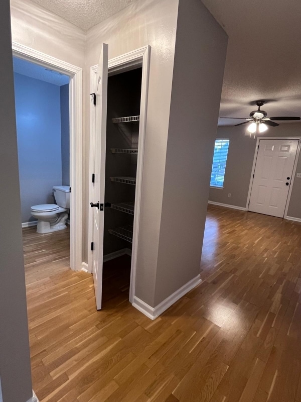 Photo - 530 City Park Dr