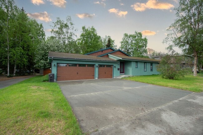 Photo - 1324 Zarvis Pl House