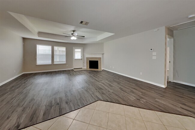 Photo - 7906 Buffalo View Ln