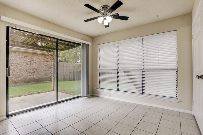 Photo - 1538 Ainsdale Dr