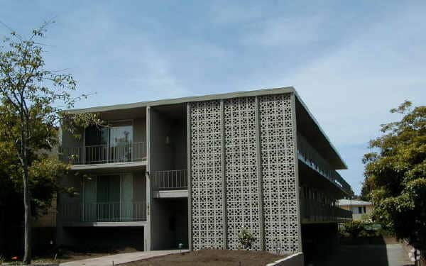 1610 Milvia Street