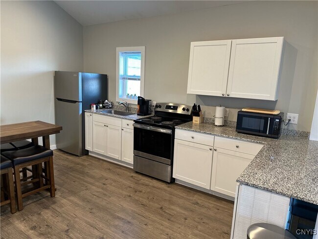 Photo - 130 W 3rd St