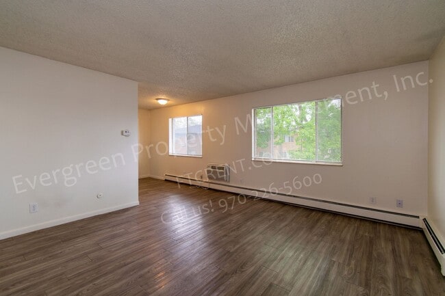 Photo - 2916-2924 Glendale Dr Unit 2916-6