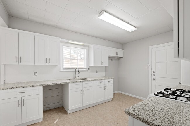 Photo - 2917 Iola St