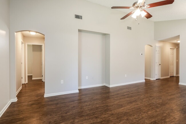 Photo - 4268 Hanging Moss Dr