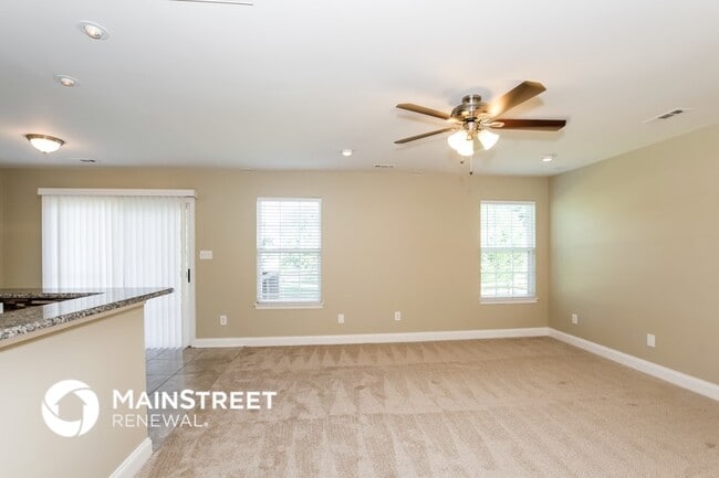 Photo - 15726 De Havilland Dr