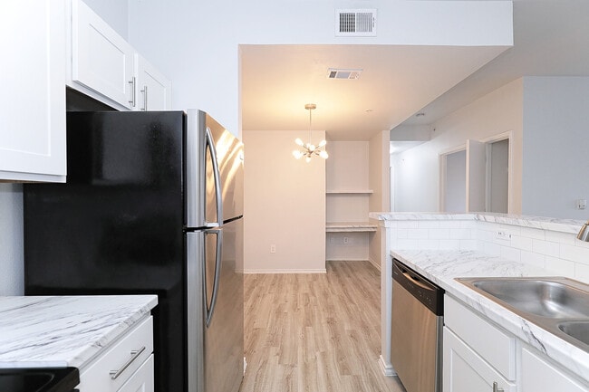 Photo - Brynwood Apartments