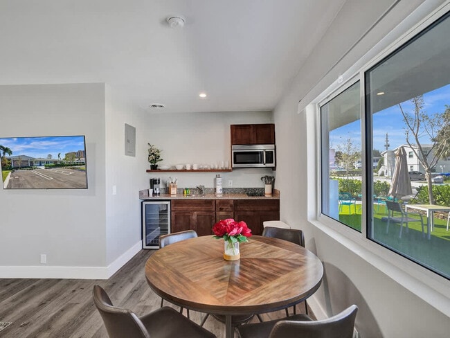 Photo - 3208 NE 9th St Unidad SI ID1503947P