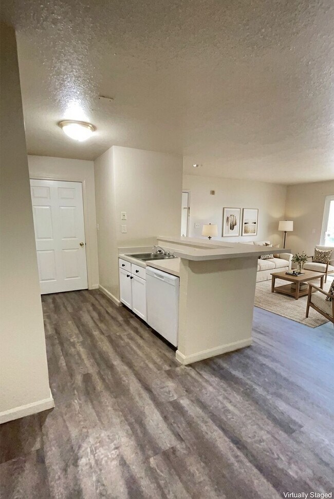 CLEAR CREEK APARTMENTS