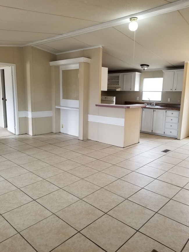Photo - 219 Gramercy Ln