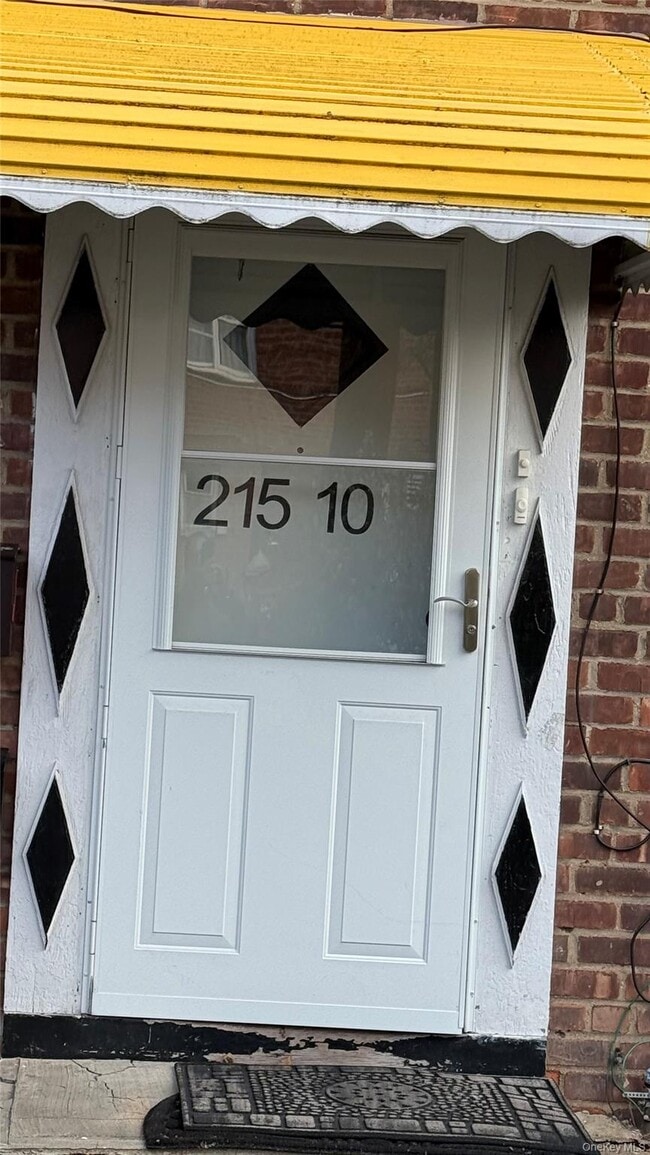 Building Photo - 215-10 Hillside Ave. Unit 1st Floor