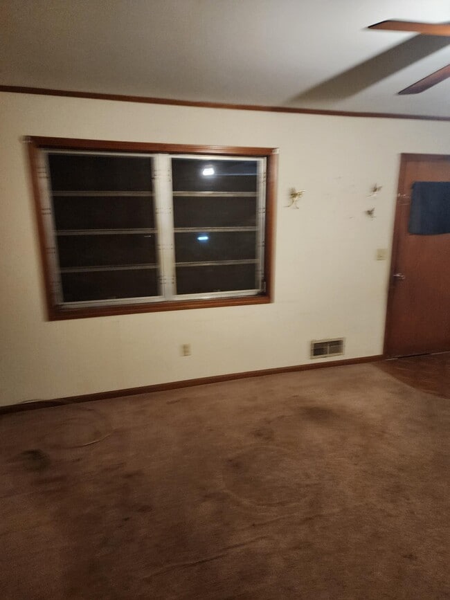 Photo - 694 Mountain View Dr