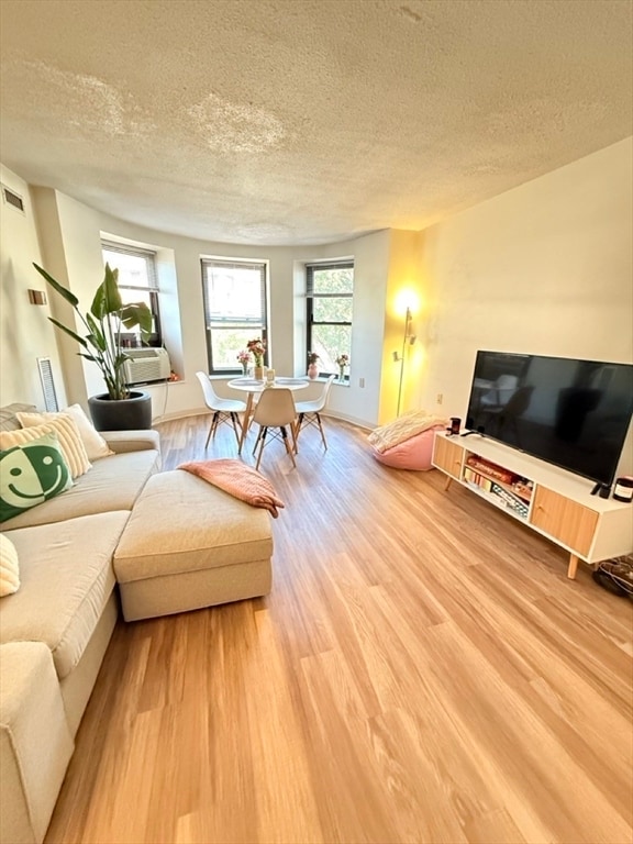 Photo - 78 Westland Ave Unidad 208