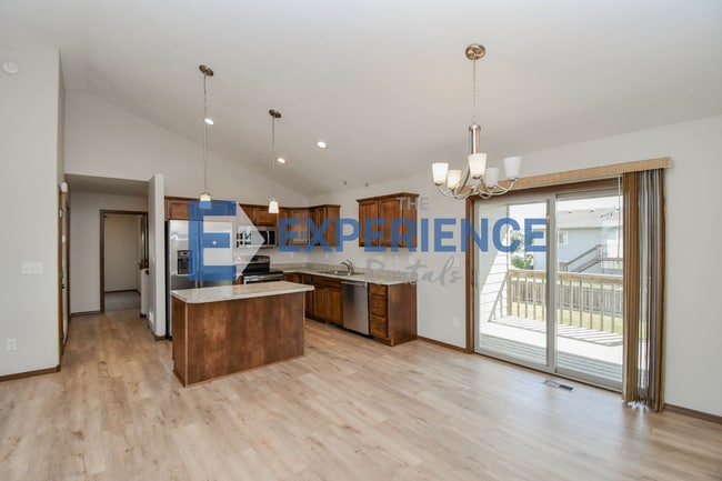 Photo - 3900 Homerun Ave