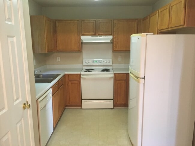 Photo - 2401 Laurel Falls Ln