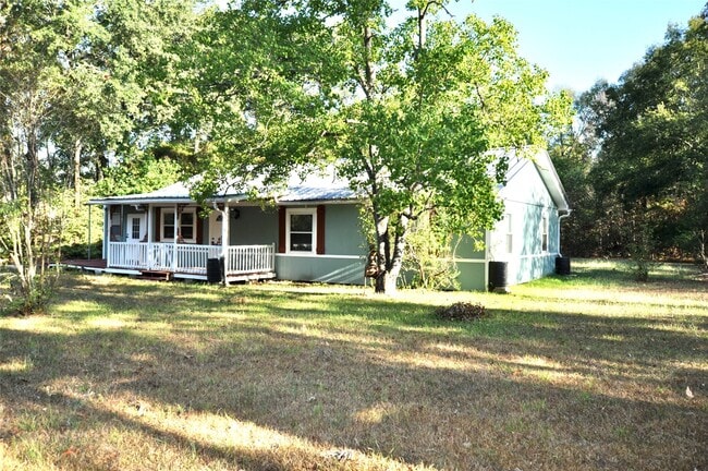 Photo - 208 Blue Lake Dr