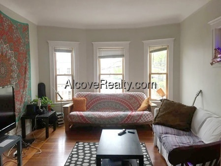 Photo - 85 Lowden Ave Unit 2