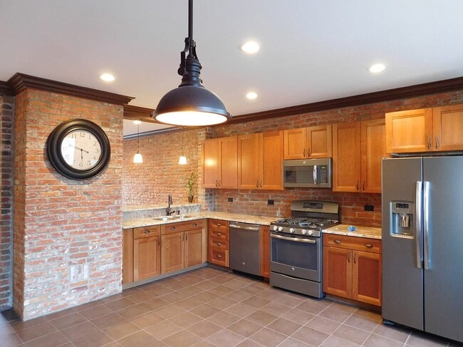 Photo - 78 W Market St Unit #2