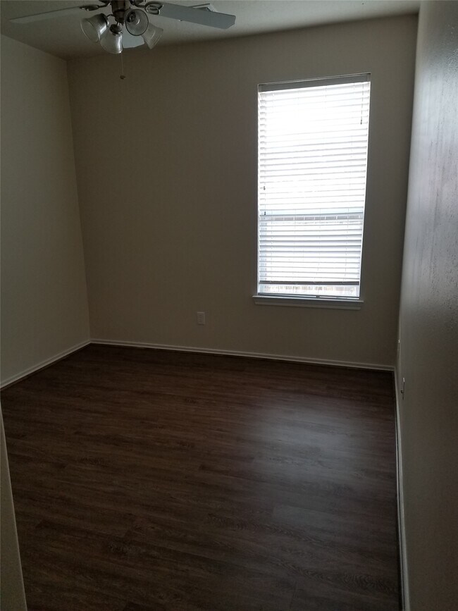 Photo - 25814 Orchard Knoll Ln