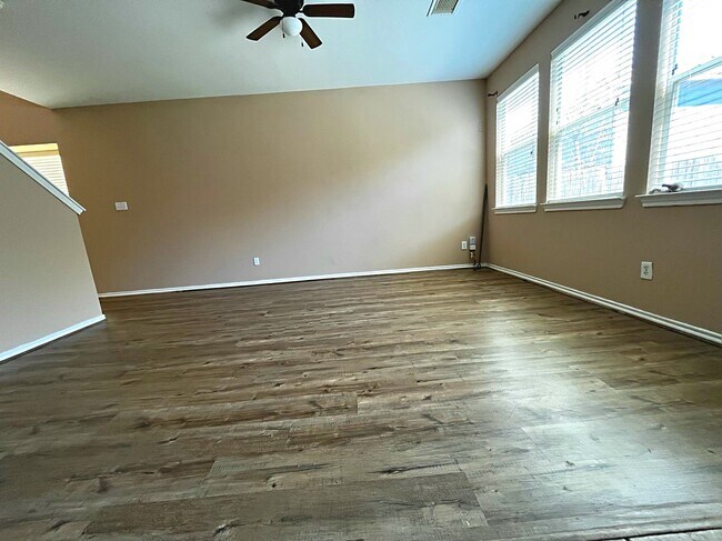 Photo - 16535 Beckland Ln