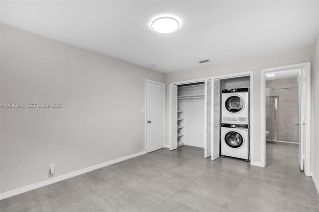 Photo - 2175 NE 56th St Unidad 211