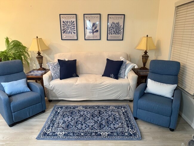 Photo - 13450 Greengate Blvd Unidad 326